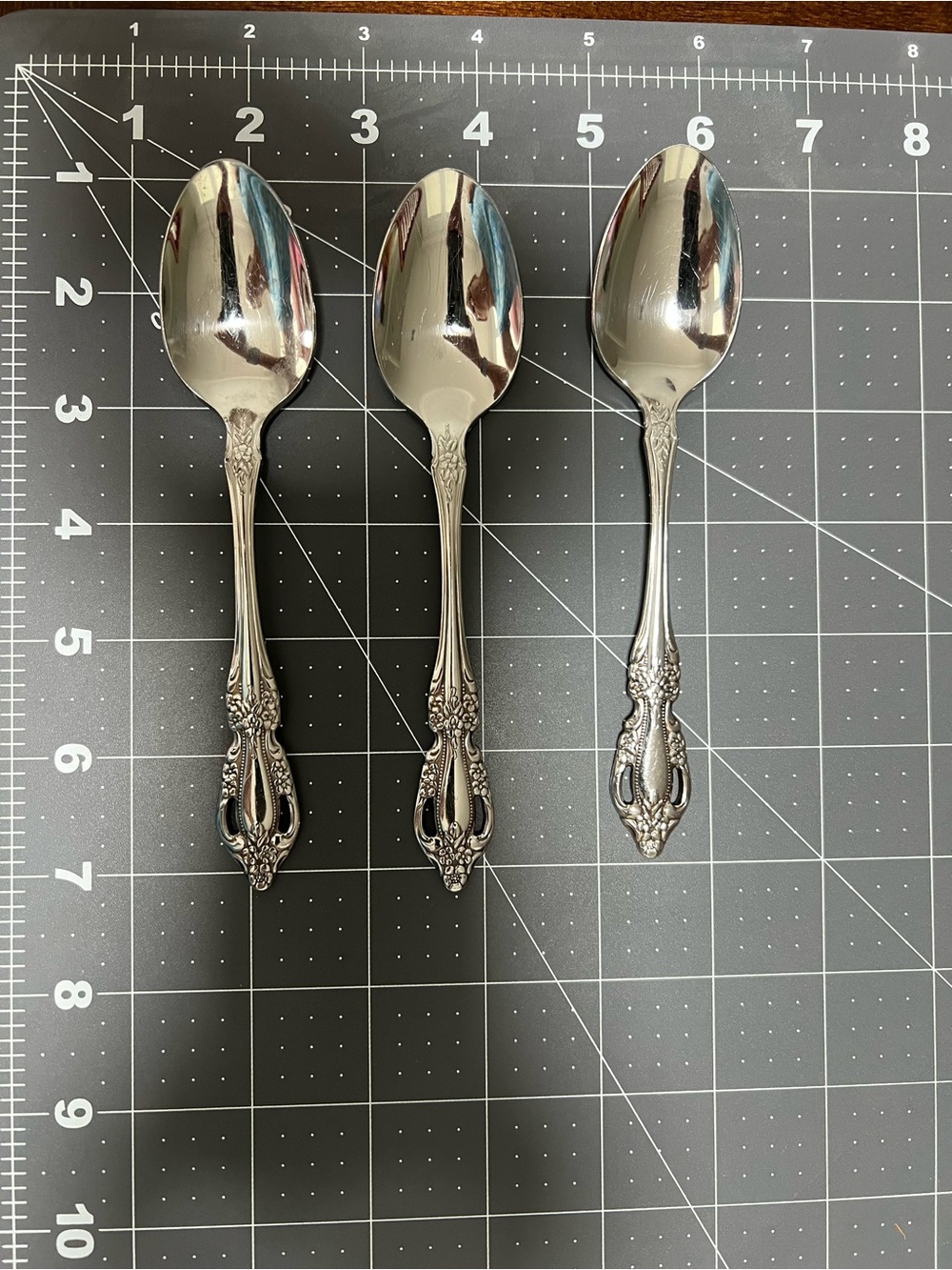 Vintage Oneida Brahms Deluxe Stainless Teaspoon set of 3